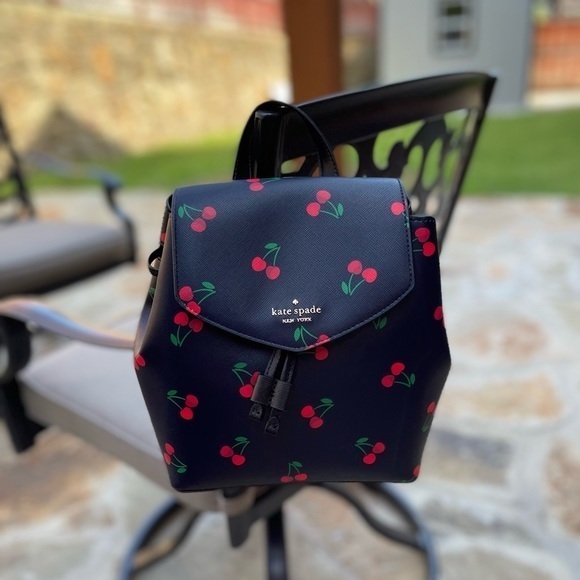 HP??Kate Spade tossed cherry medium flap backpack main image 8